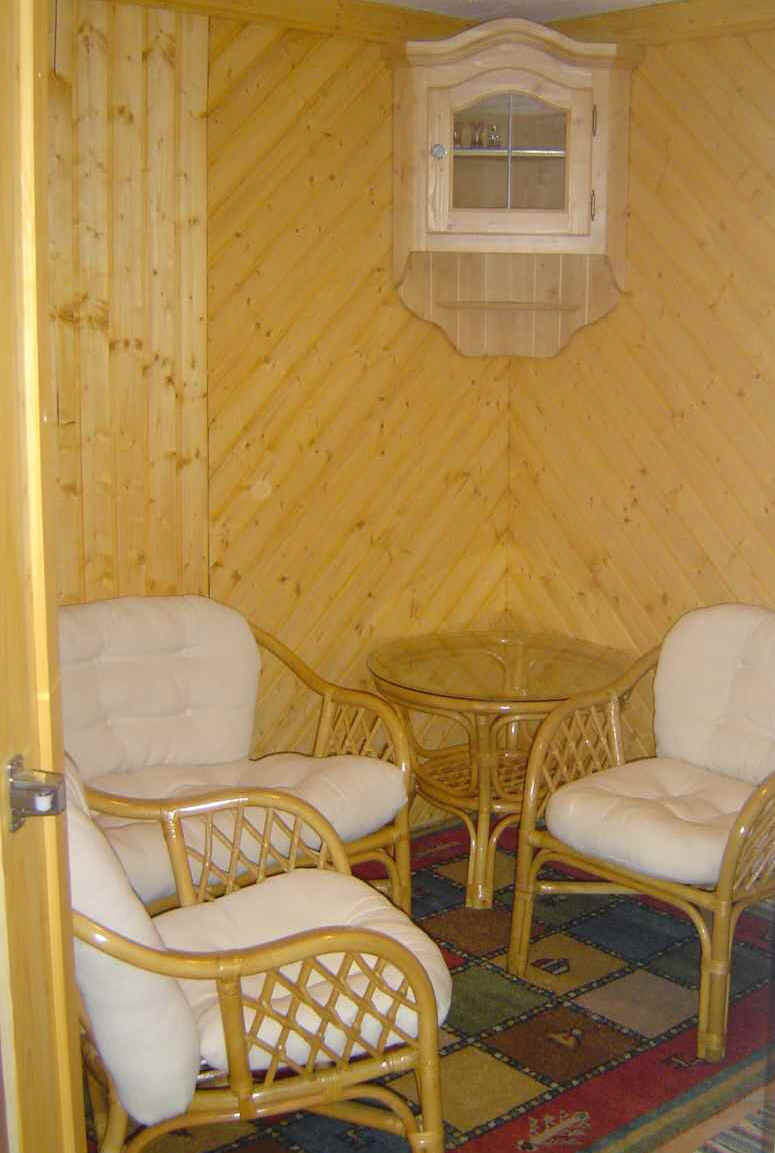 Sitzecke bei Sauna.JPG